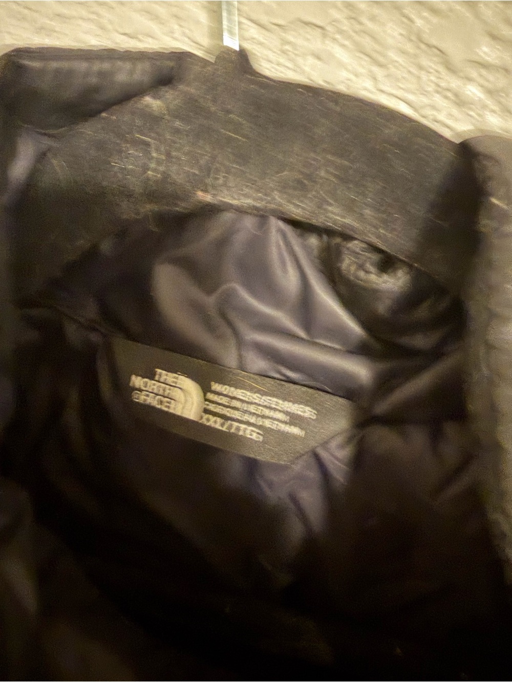 The North Face Black Quilted Insulated Vest - Picture 4 of 6